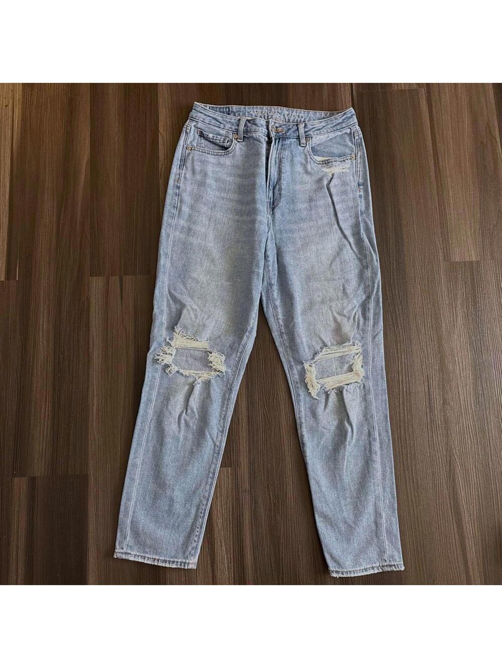American Eagle Mom Jeans Women's Size 8 Distressed Holes Medium Blue Wash